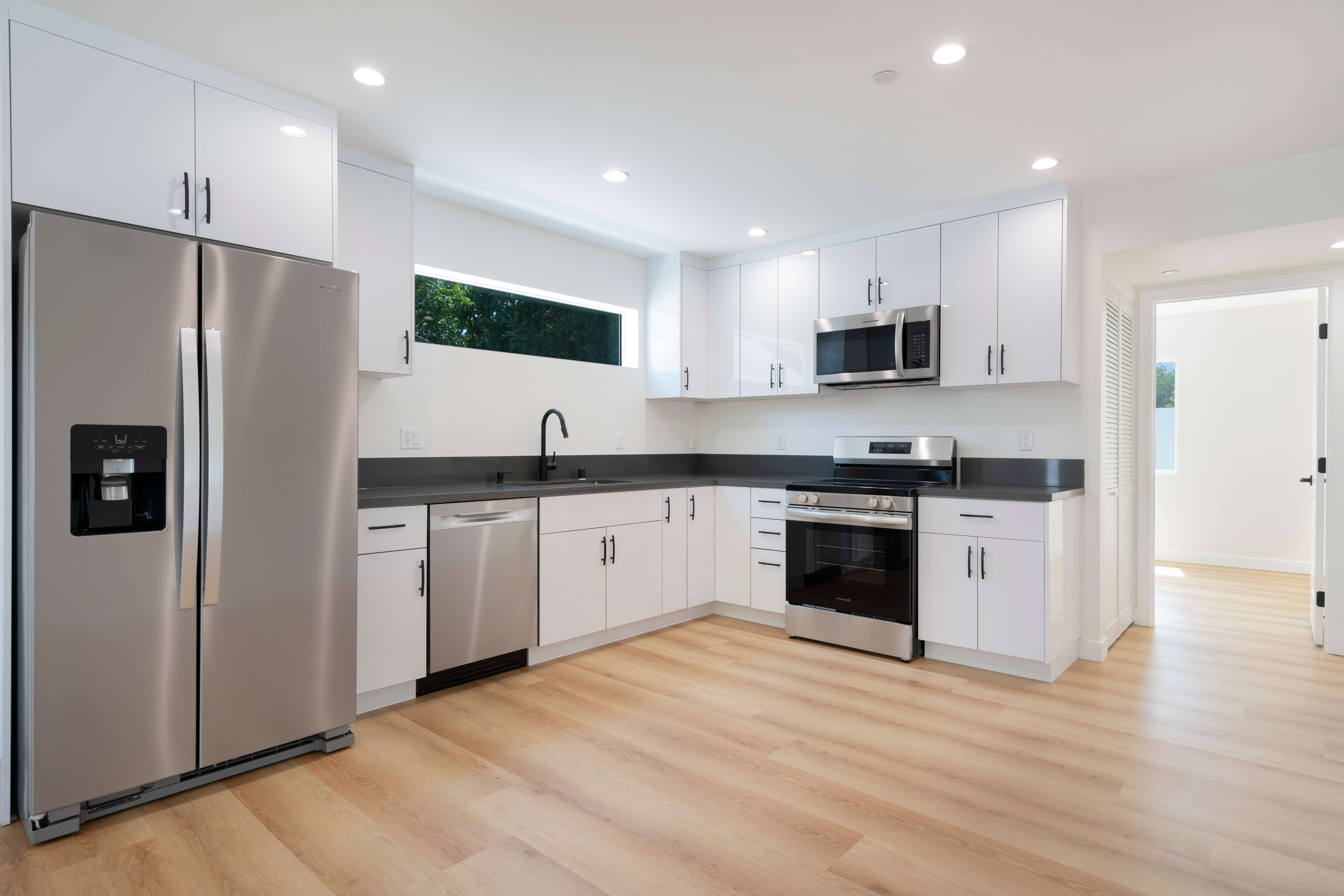 Full-Featured Kitchen